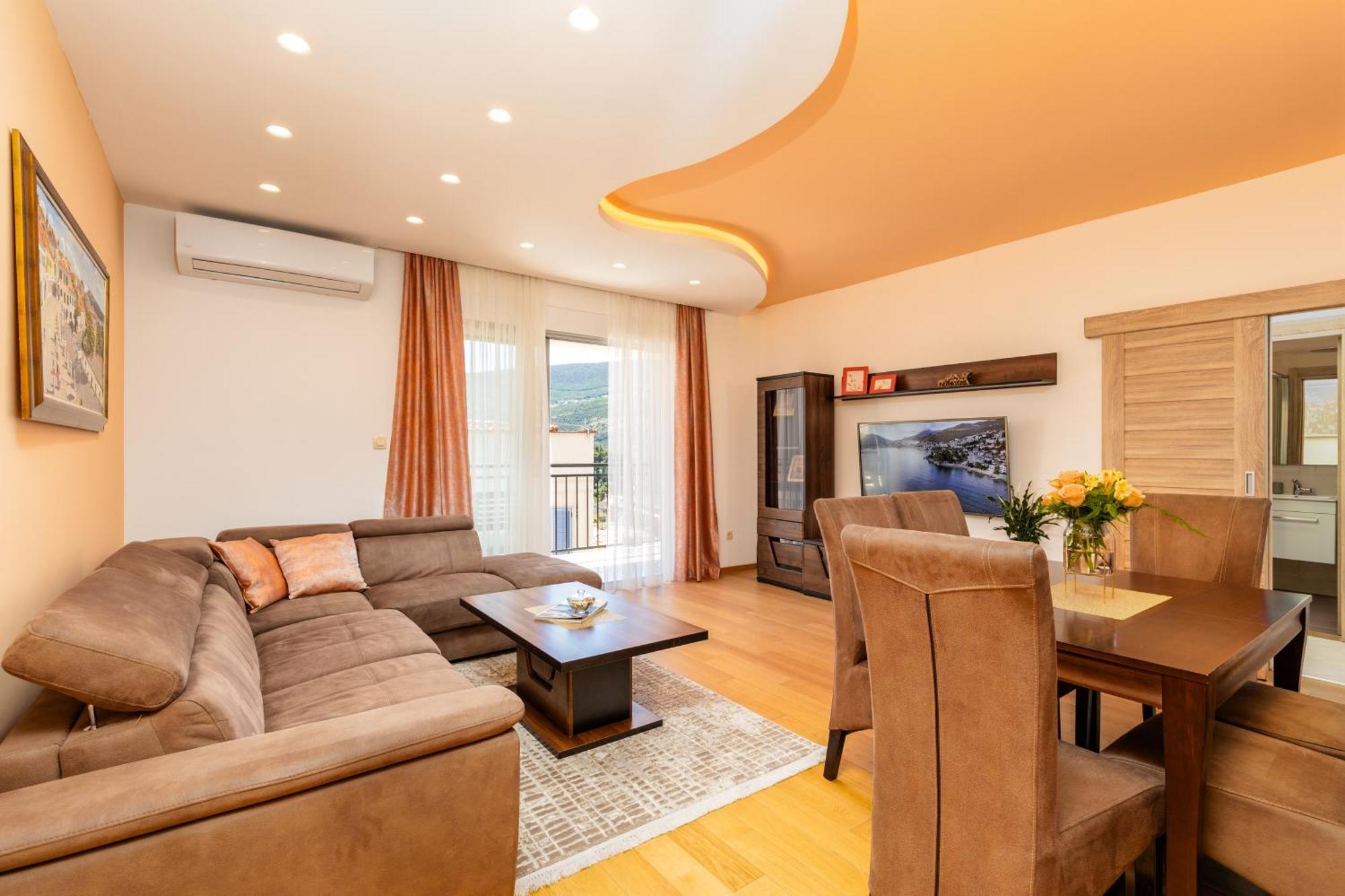 Apart Hotel M S Katunjanin Herceg Novi Buitenkant foto