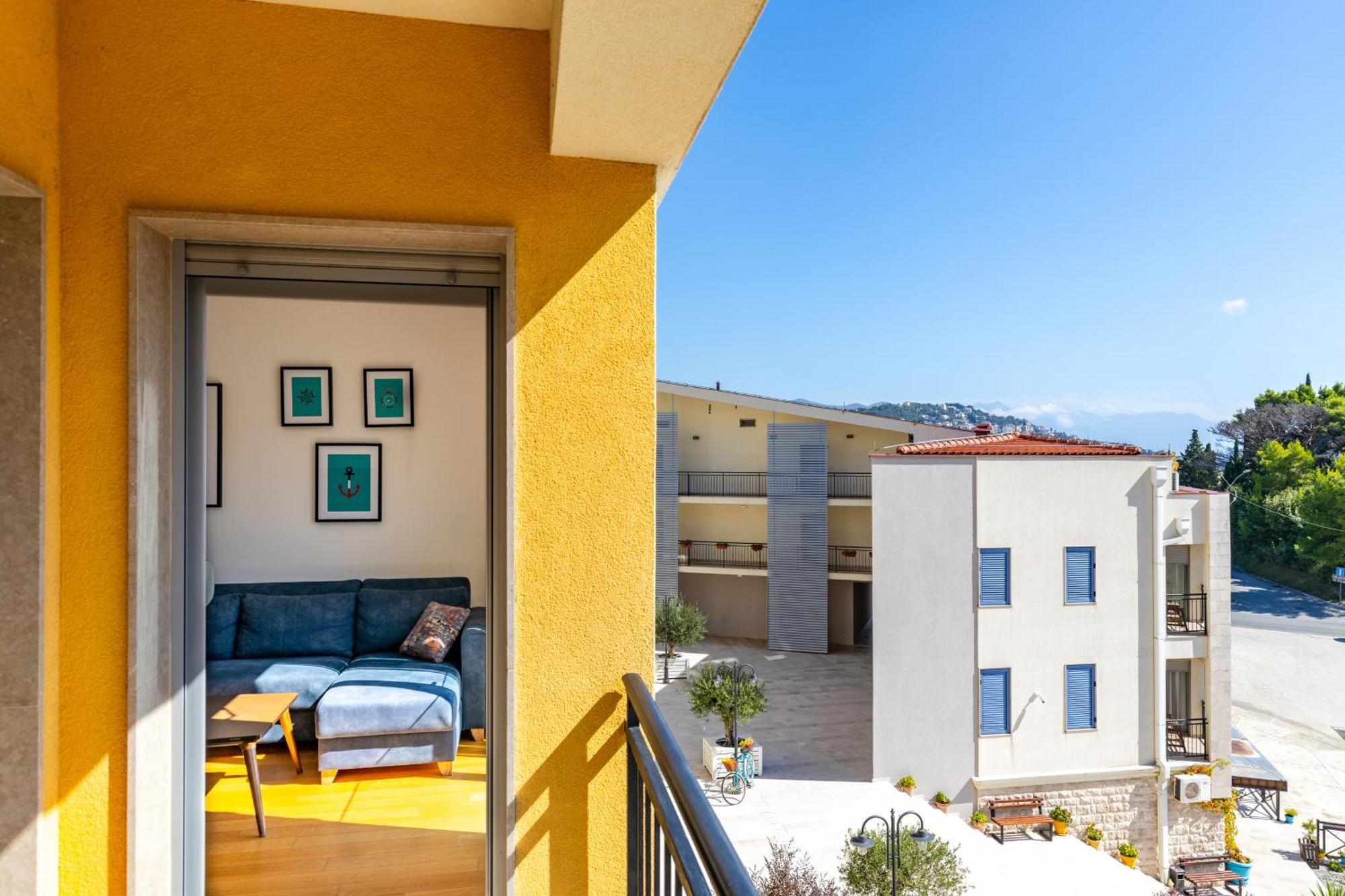 Apart Hotel M S Katunjanin Herceg Novi Buitenkant foto