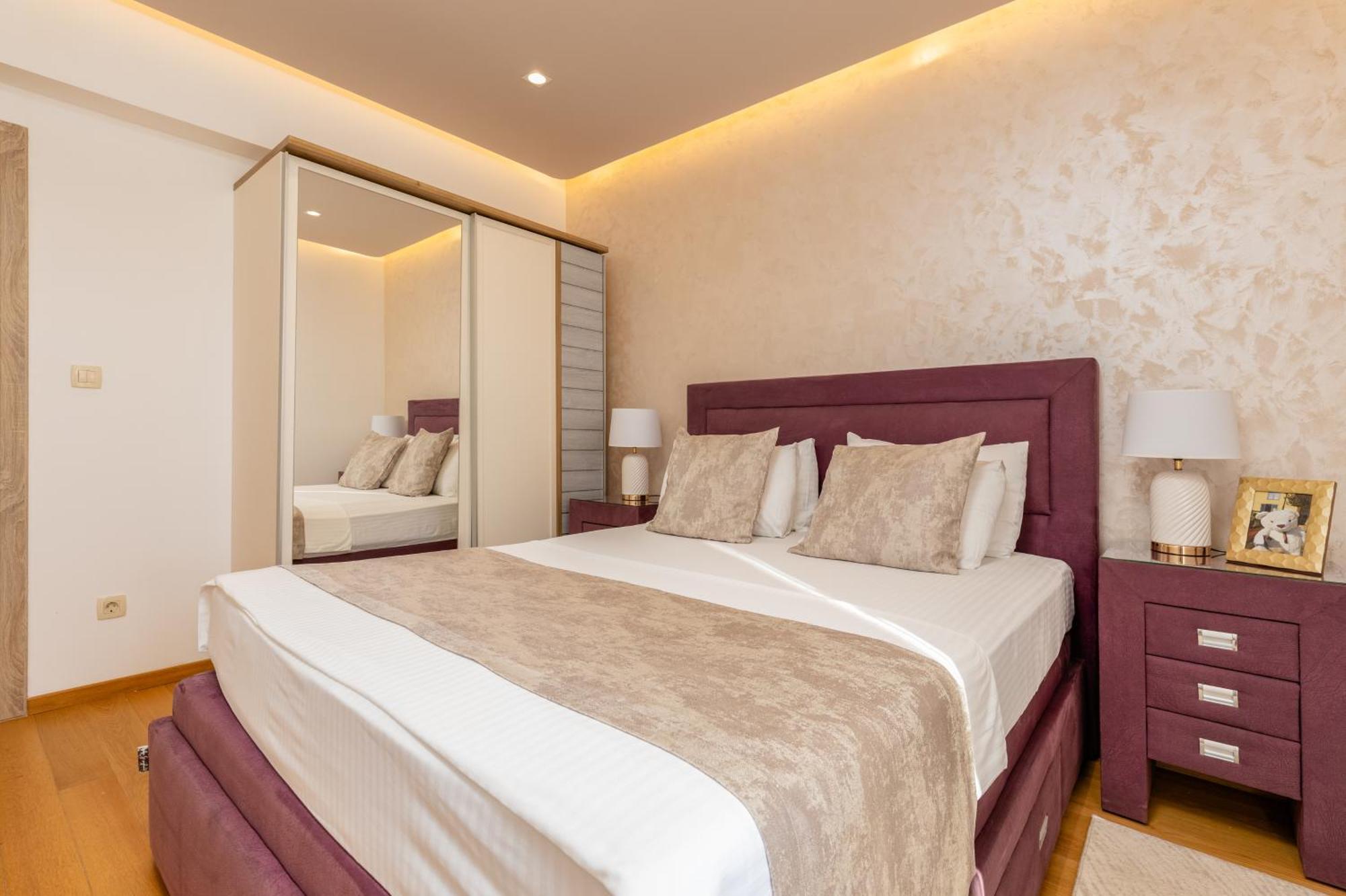 Apart Hotel M S Katunjanin Herceg Novi Buitenkant foto