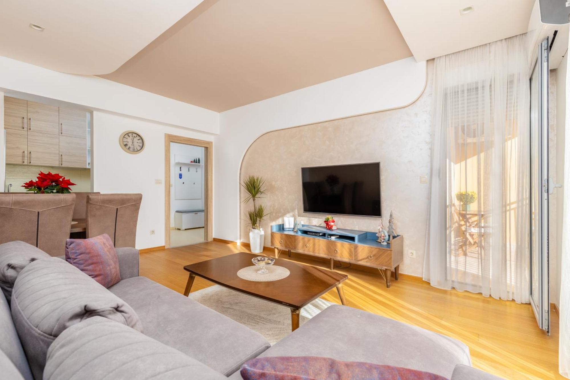 Apart Hotel M S Katunjanin Herceg Novi Buitenkant foto
