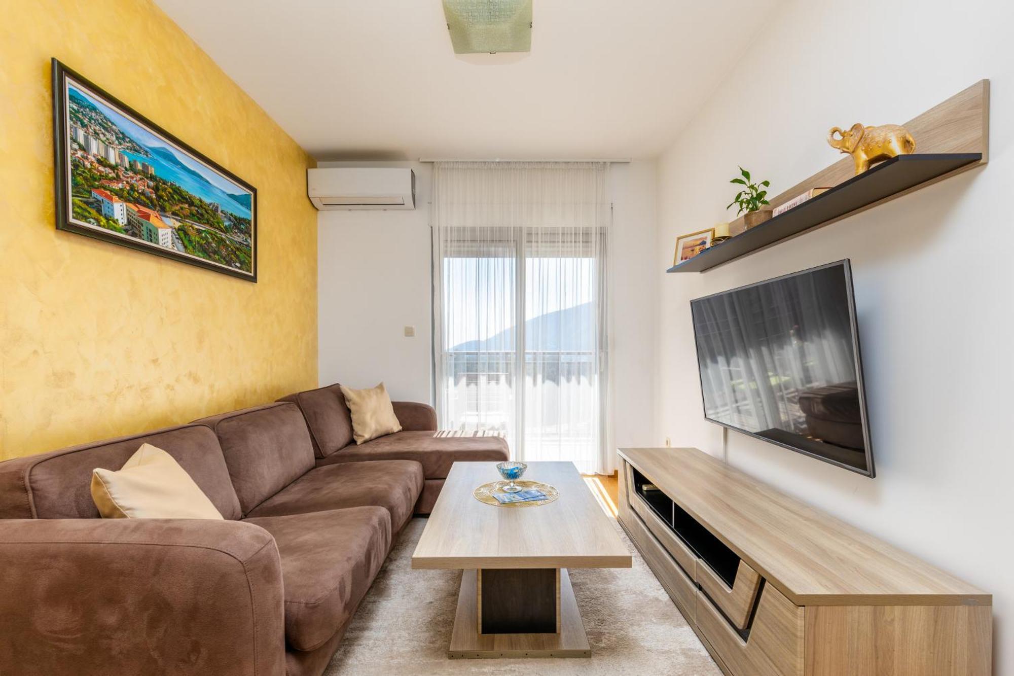 Apart Hotel M S Katunjanin Herceg Novi Buitenkant foto