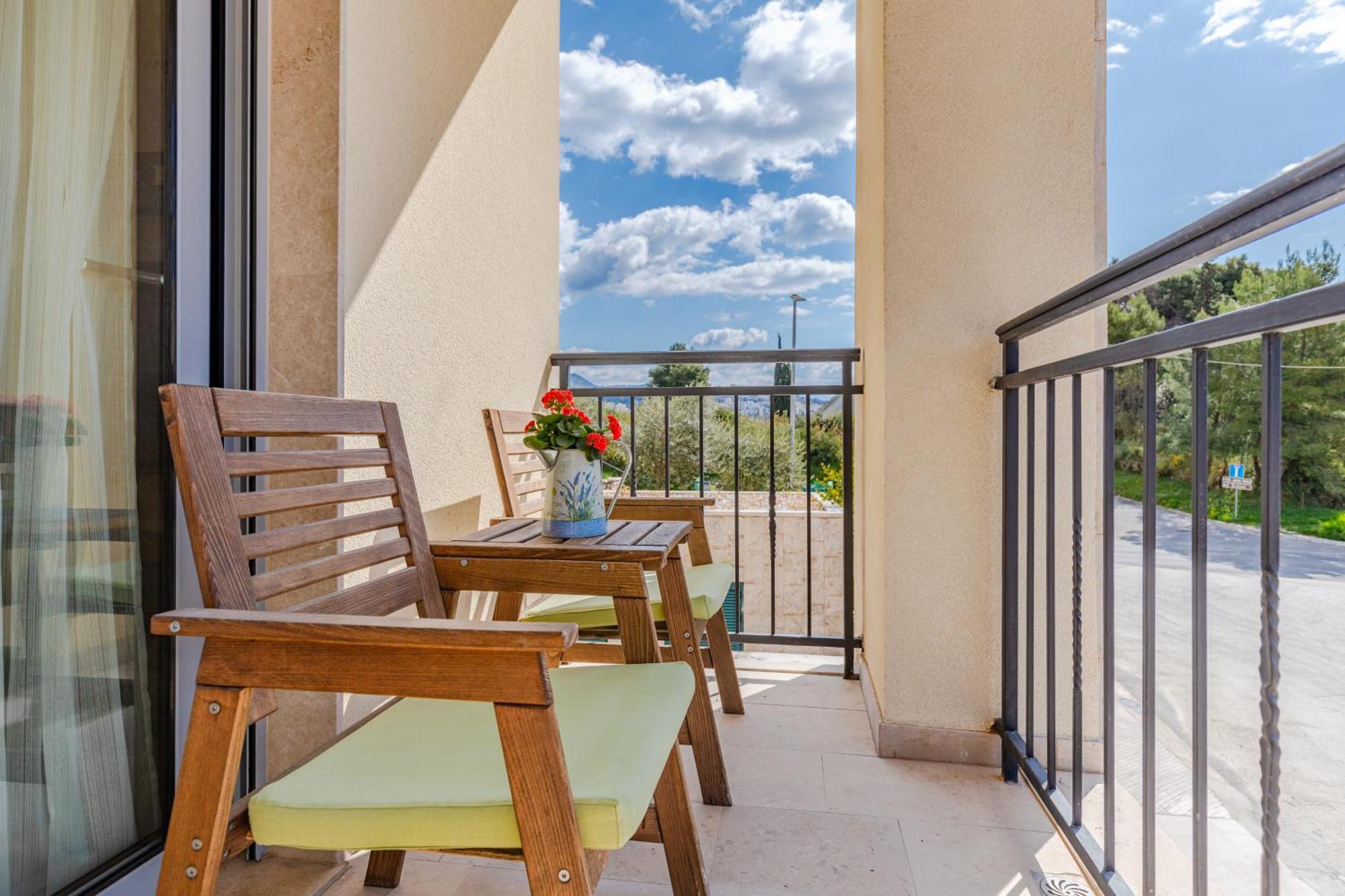 Apart Hotel M S Katunjanin Herceg Novi Buitenkant foto