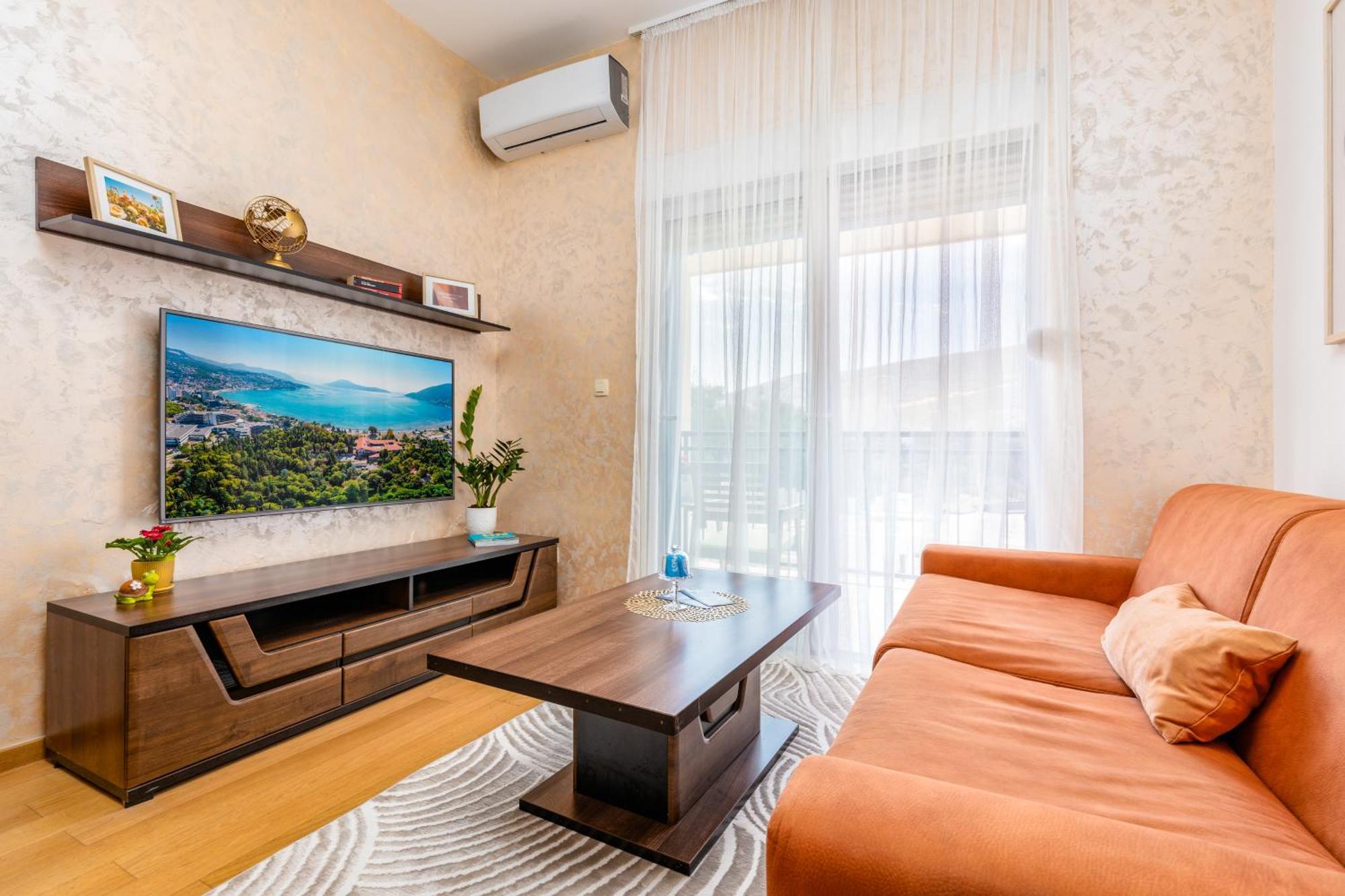 Apart Hotel M S Katunjanin Herceg Novi Buitenkant foto